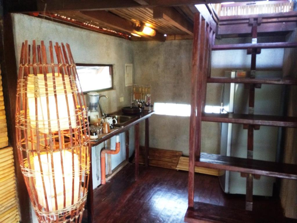 The Village House Puerto Princesa Εξωτερικό φωτογραφία